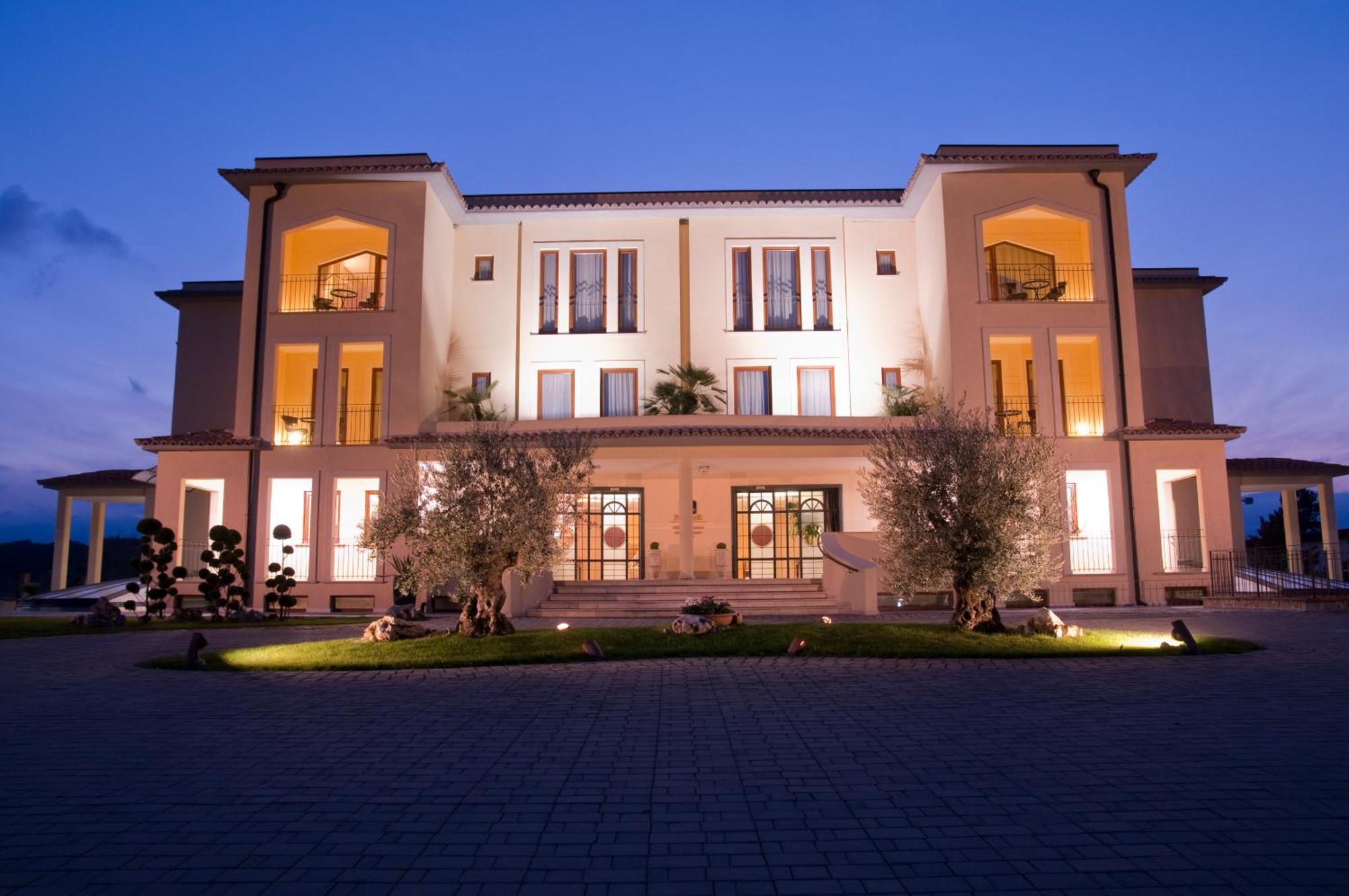 Best Western Premier Villa Fabiano Palace Hotel Rende Eksteriør bilde